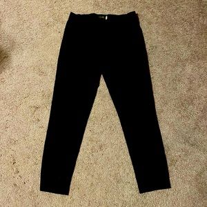 Crosby black stretch straight leg capris